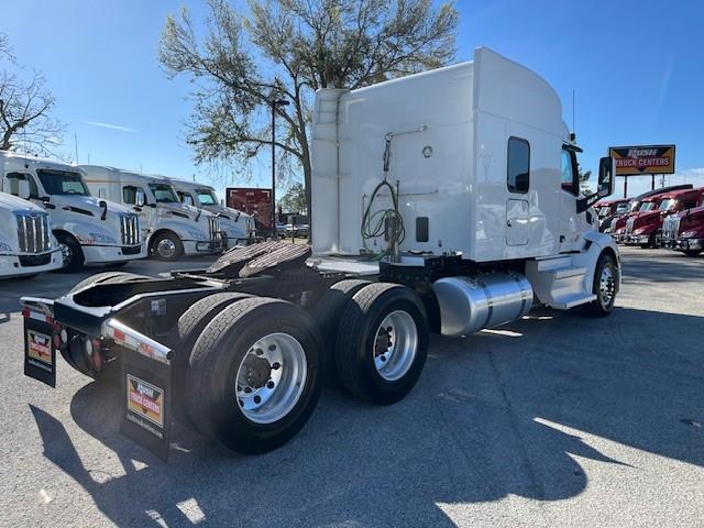 2021 Peterbilt 579-6