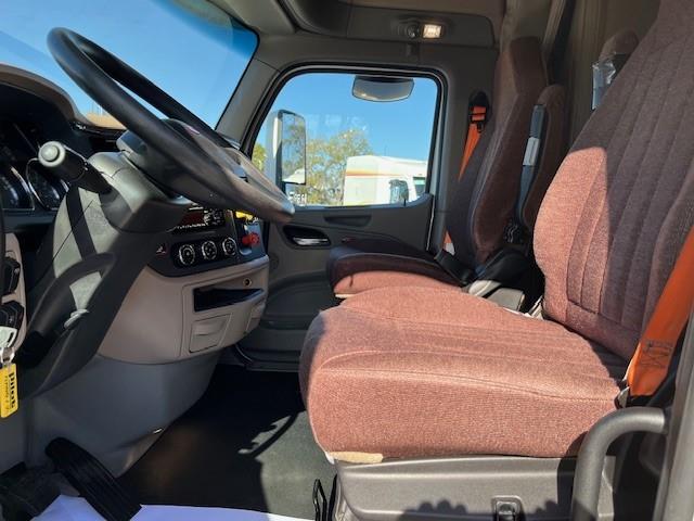 2021 Peterbilt 579-15