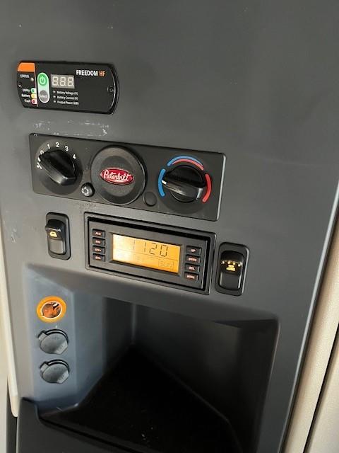 2021 Peterbilt 579-19
