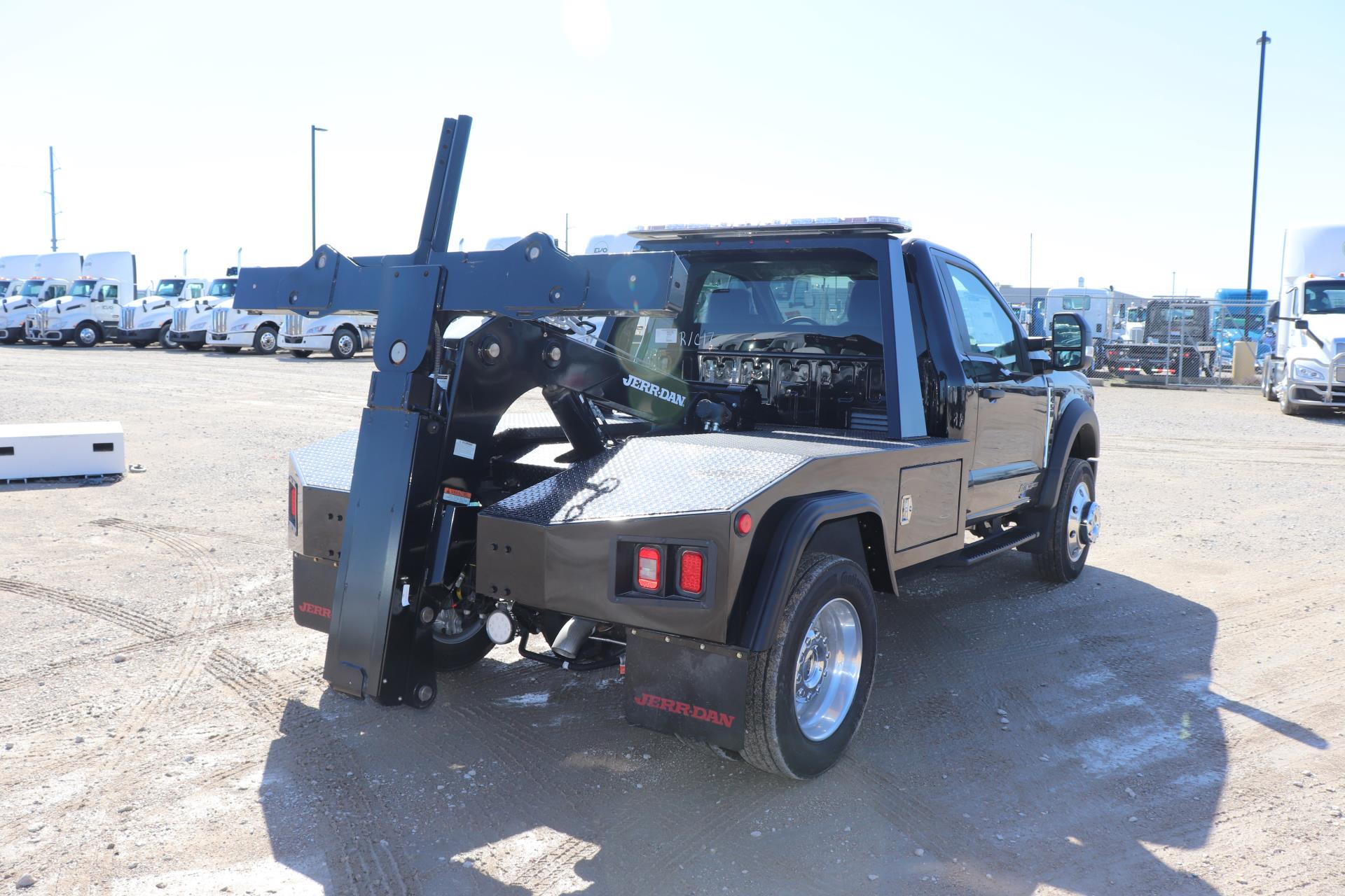 2024 Ford F-450 Regular Cab DRW 4x2 Wrecker Body for sale #1820910 - photo 6