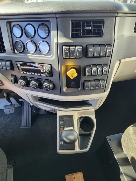 2025 Peterbilt 567-9