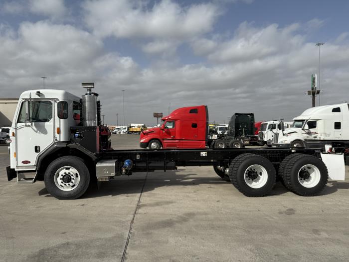 2025 Peterbilt 520-2