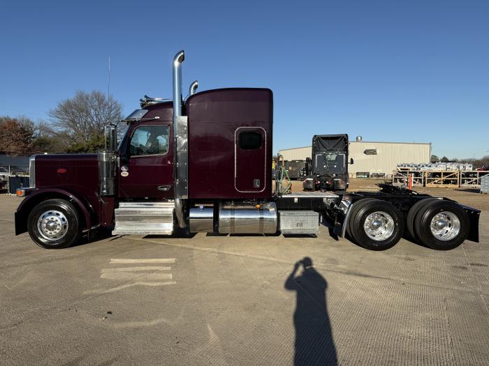 2026 Peterbilt 589-4