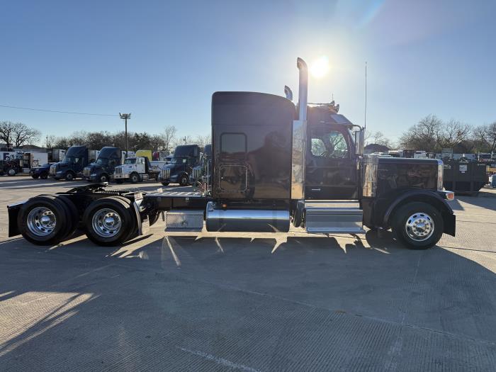 2026 Peterbilt 589-9
