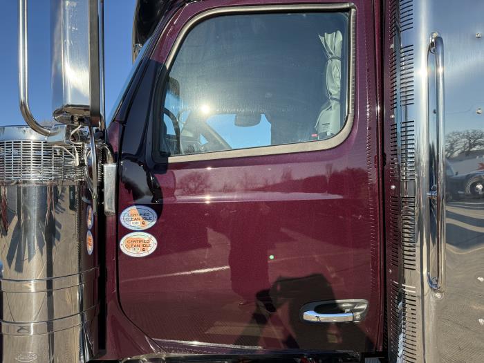 2026 Peterbilt 589-26