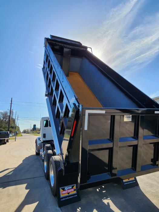 2025 Peterbilt 567-13