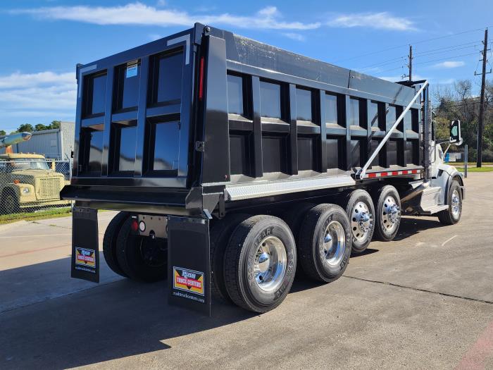 2025 Peterbilt 567-4