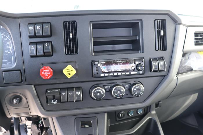2025 Peterbilt 536-20
