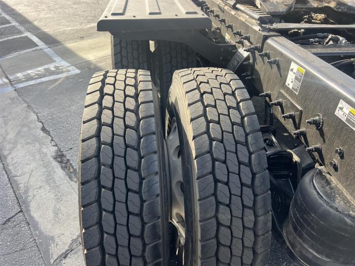 2019 Peterbilt 567-9
