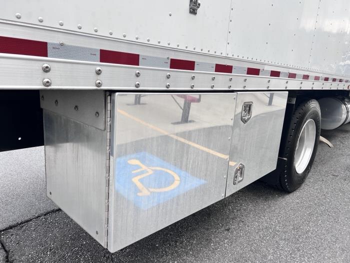 2019 Freightliner Business Class M2 106-10