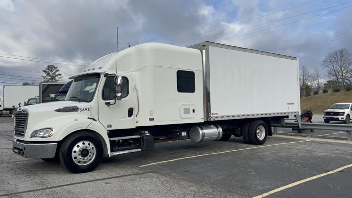 2019 Freightliner Business Class M2 106-20