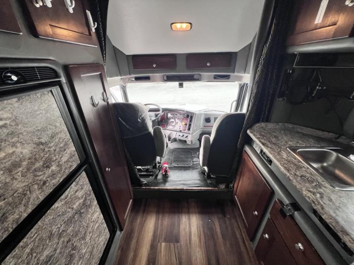 2019 Freightliner Business Class M2 106-22