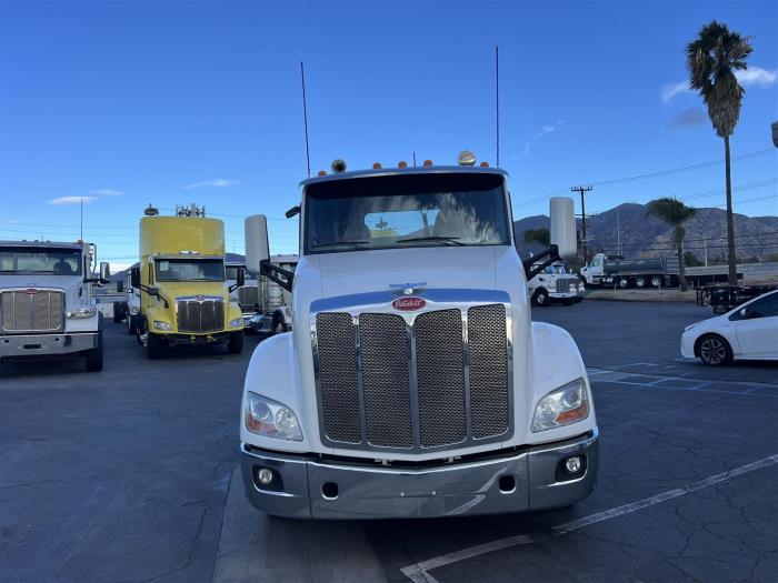 2020 Peterbilt 579-2