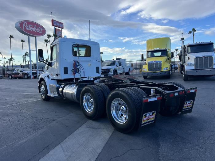 2020 Peterbilt 579-7