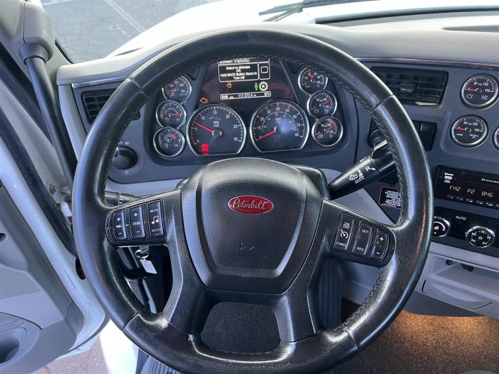 2020 Peterbilt 579-24