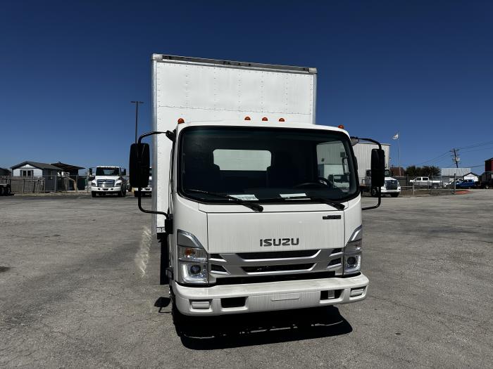 2025 Isuzu NRR-2