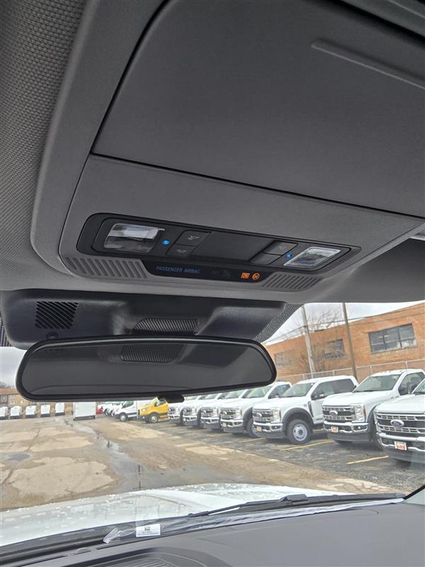 2025 Ford F-450 Regular Cab DRW 4x2 Cab Chassis for sale #1872409 - photo 9