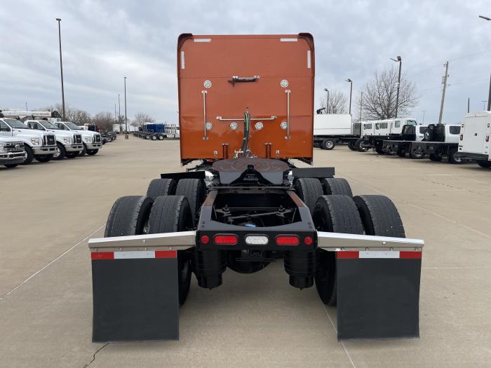 2024 Peterbilt 389-10