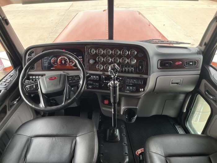 2024 Peterbilt 389-27