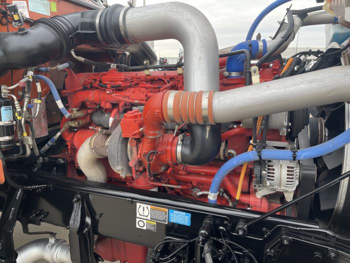 2024 Peterbilt 389-32