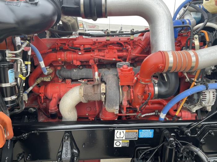 2024 Peterbilt 389-33