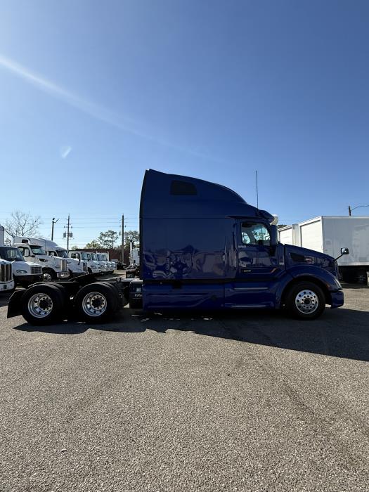 2022 Peterbilt 579-6