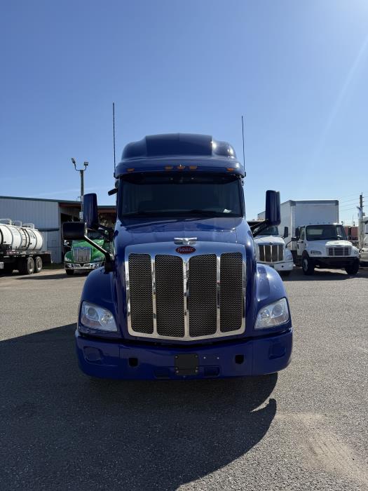 2022 Peterbilt 579-7