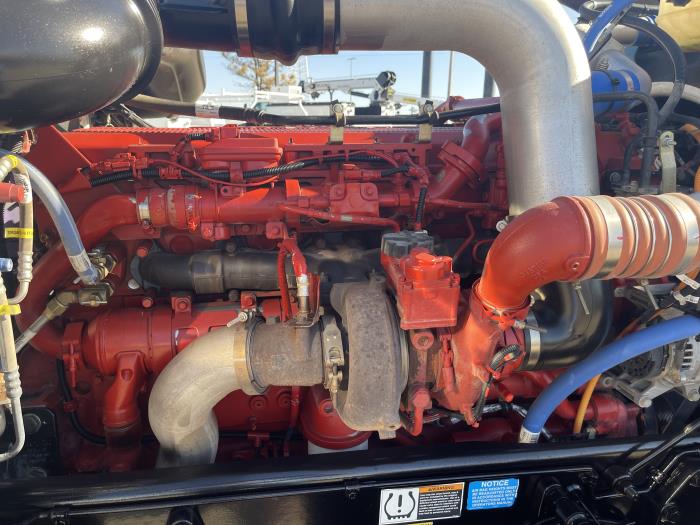 2024 Peterbilt 389-33