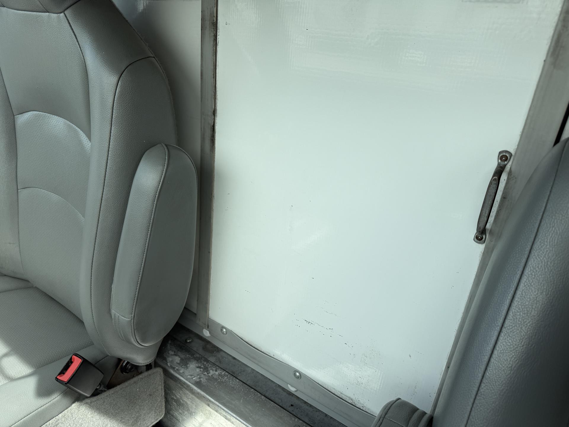 2019 Ford E-450 RWD Box Van for sale #1873427 - photo 6
