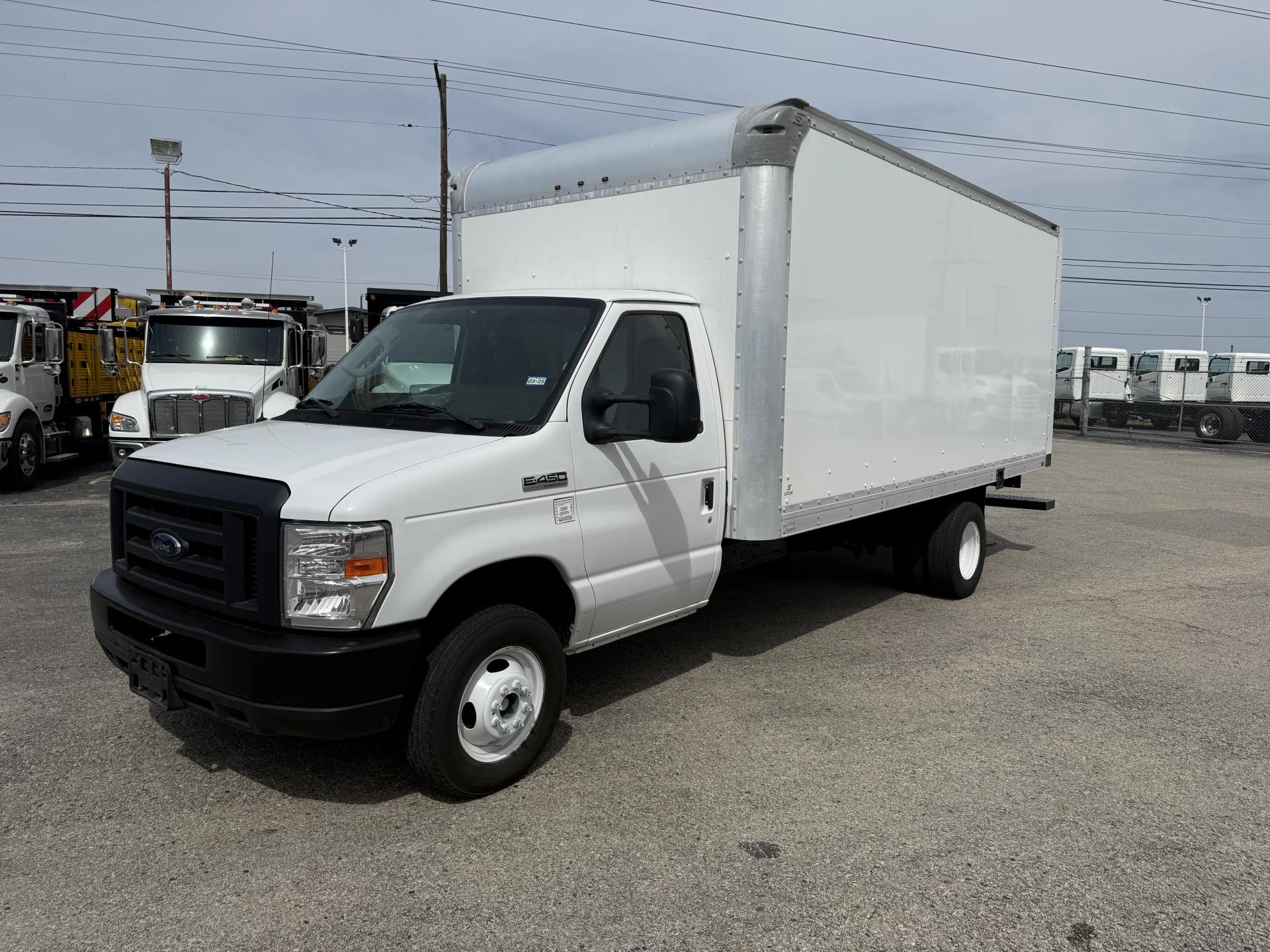 2019 Ford E-450 RWD Box Van for sale #1873427 - photo 10
