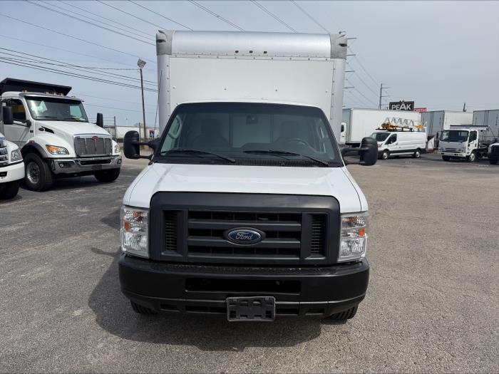 2019 Ford E-450-6