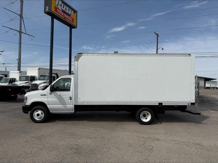 2019 Ford E-450-2
