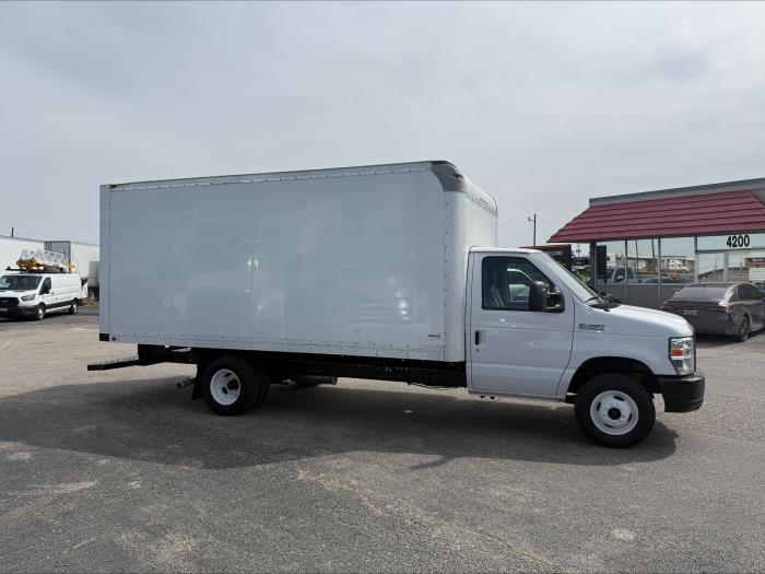 2019 Ford E-450-4