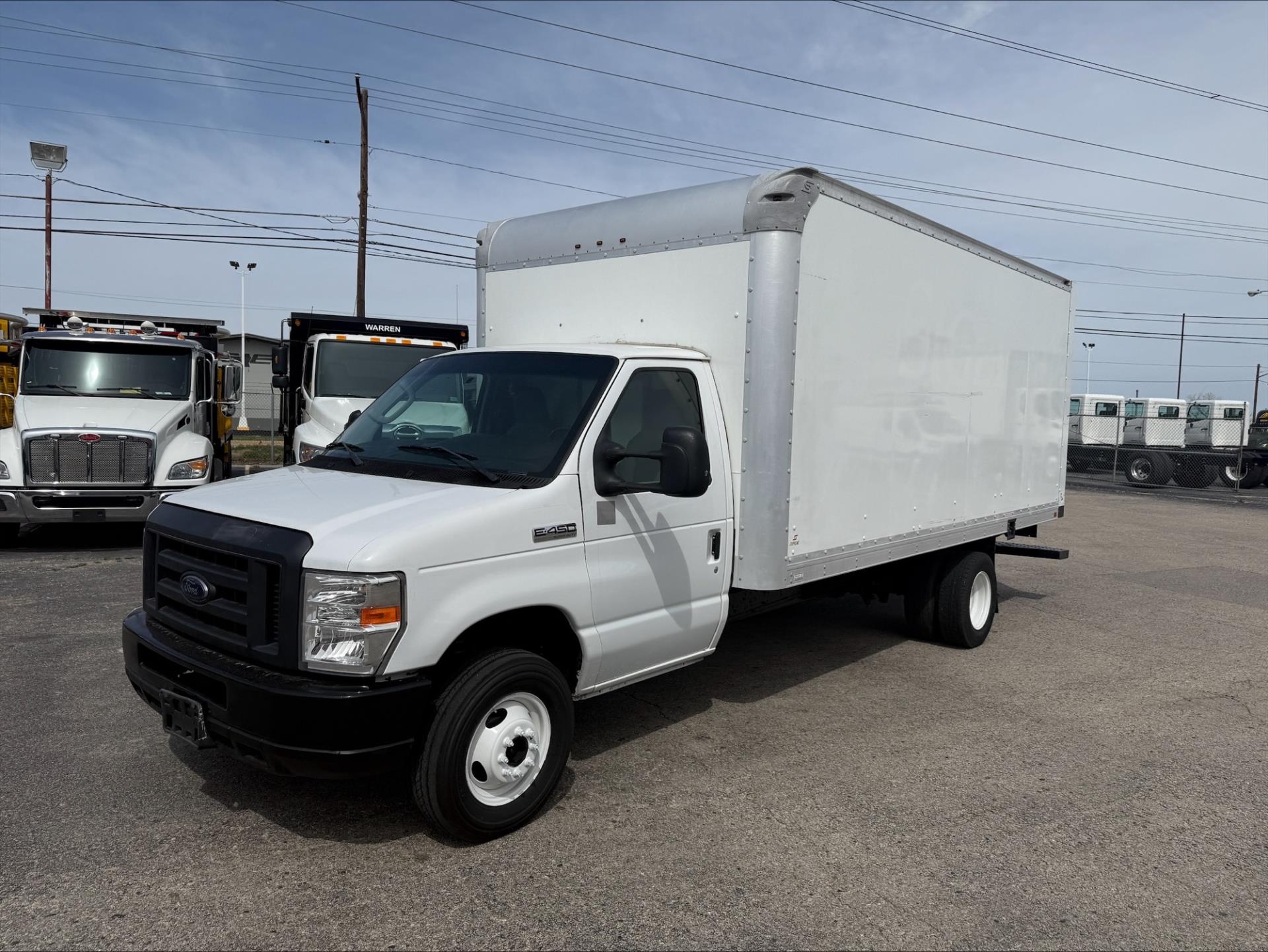 2019 Ford E-450 RWD Box Van for sale #1873426 - photo 4