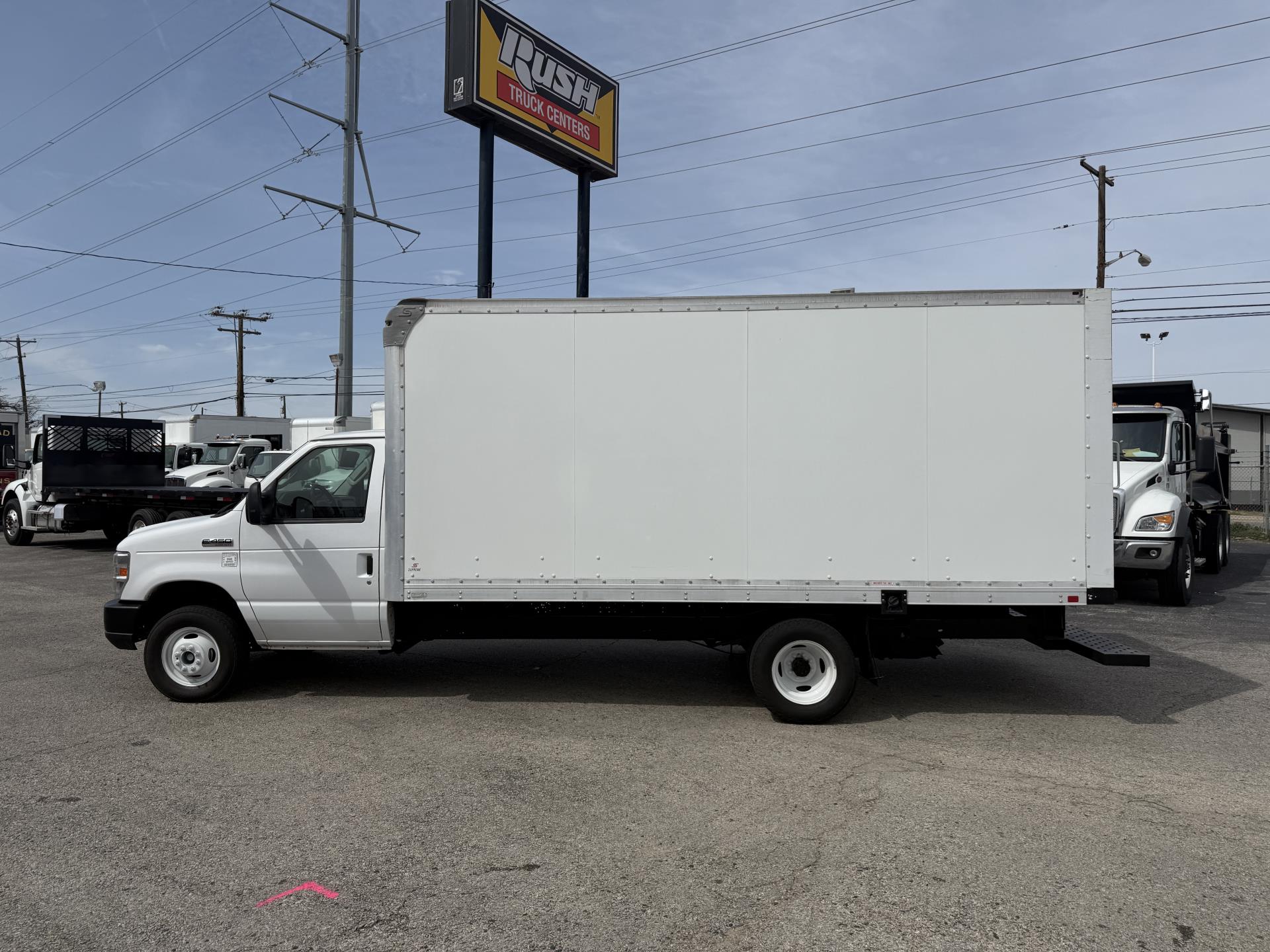 2019 Ford E-450 RWD Box Van for sale #1873427 - photo 26