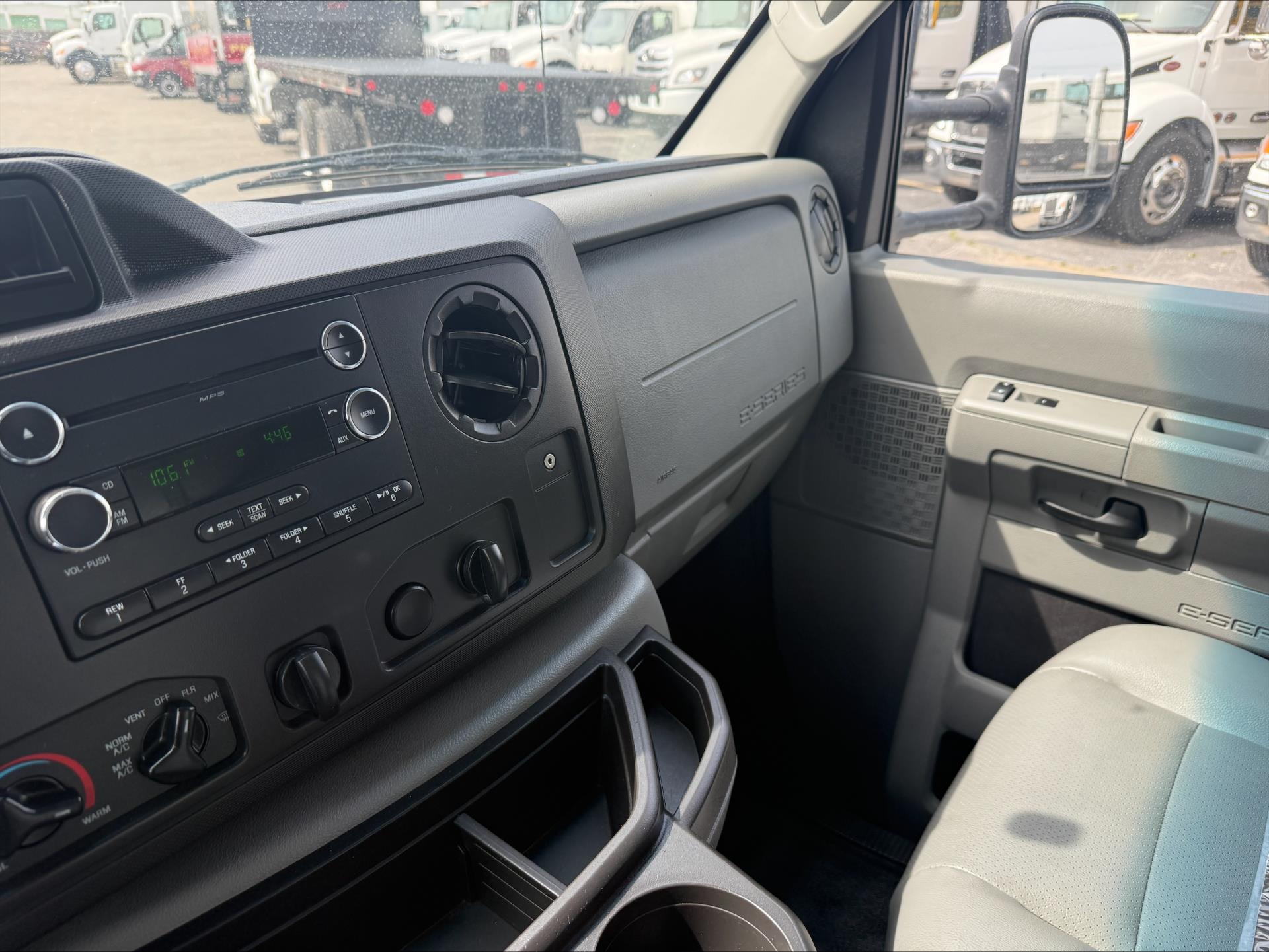 2019 Ford E-450 RWD Box Van for sale #1873426 - photo 23