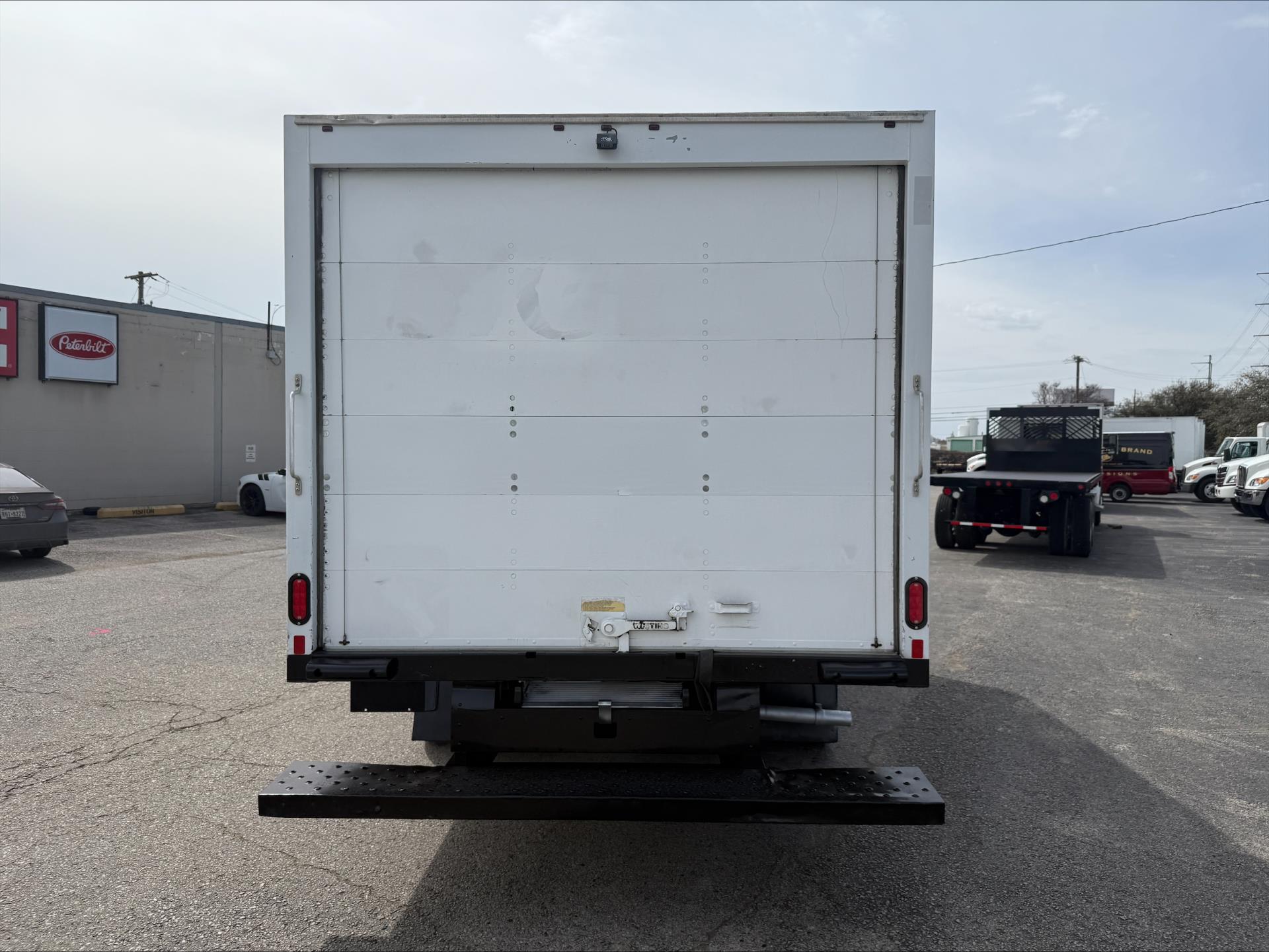 2019 Ford E-450 RWD Box Van for sale #1873426 - photo 27