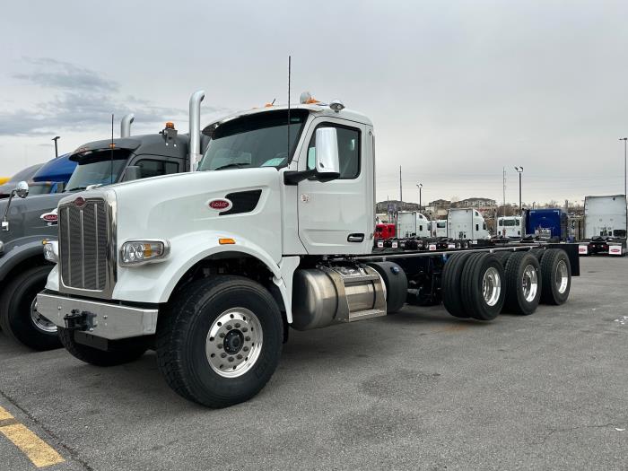 2025 Peterbilt 567-1