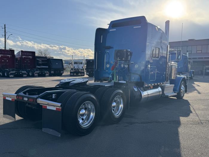2024 Peterbilt 389-5