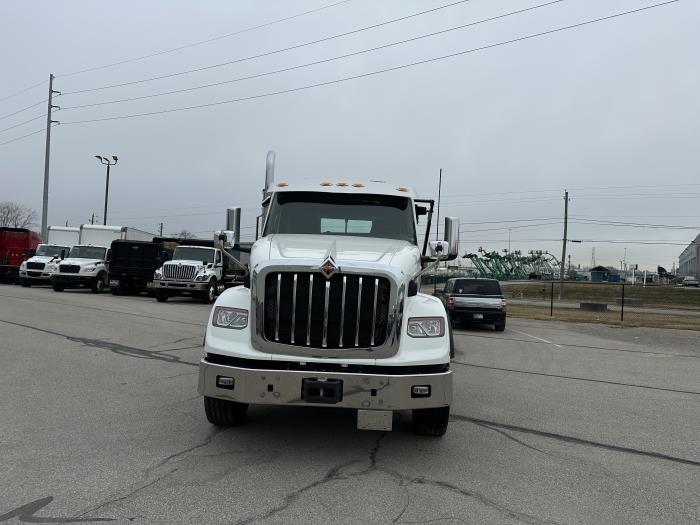 2023 International HX620-2
