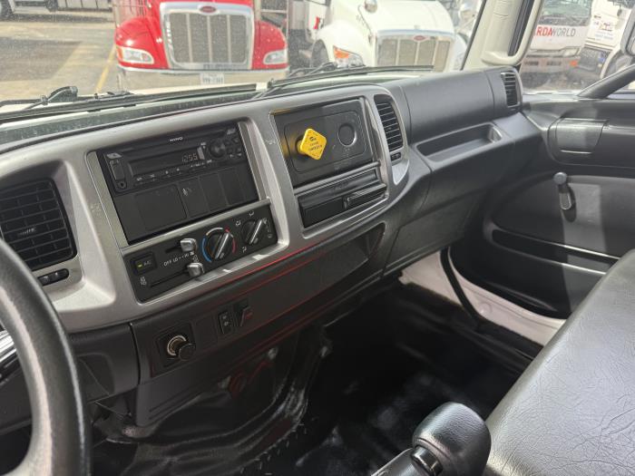 2020 Hino 268A-8