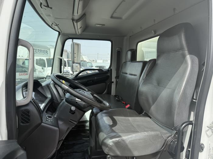 2020 Hino 268A-11