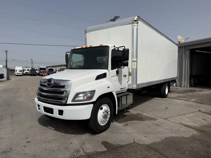 2020 Hino 268A-14