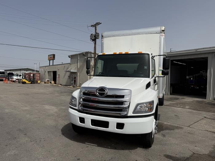 2020 Hino 268A-16