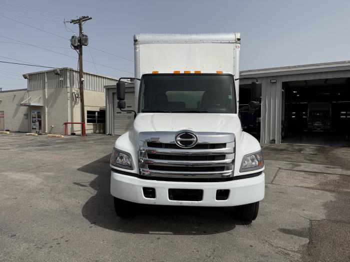 2020 Hino 268A-2