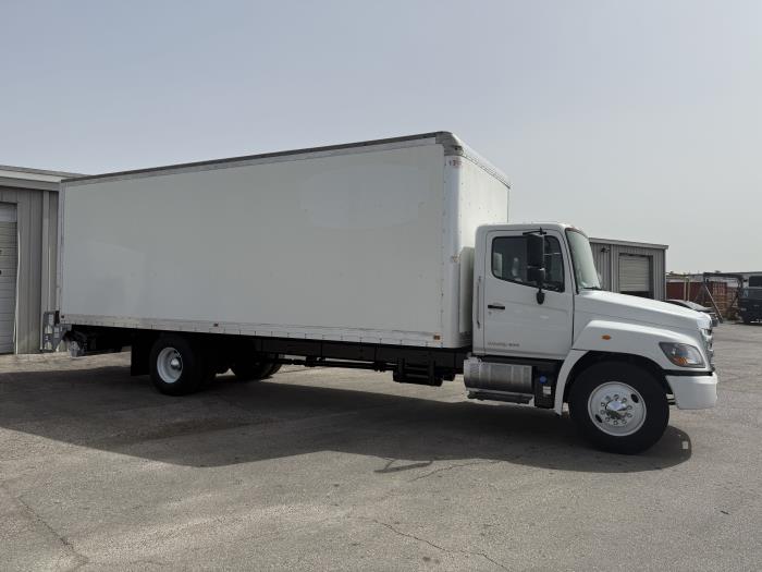 2020 Hino 268A-4