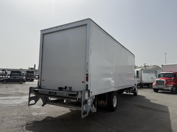 2020 Hino 268A-25