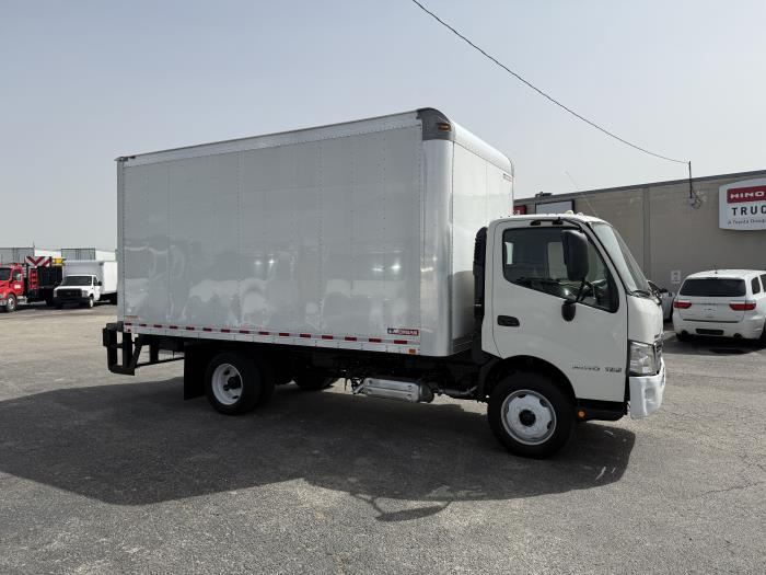 2017 Hino 195-8