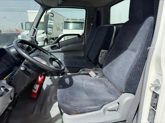 2017 Hino 195-19