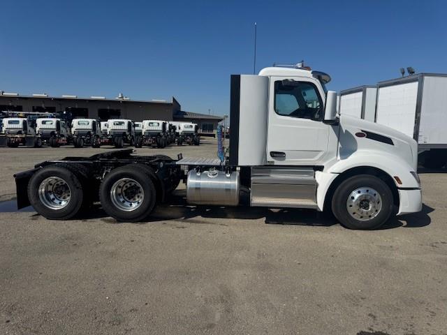 2025 Peterbilt 579-4